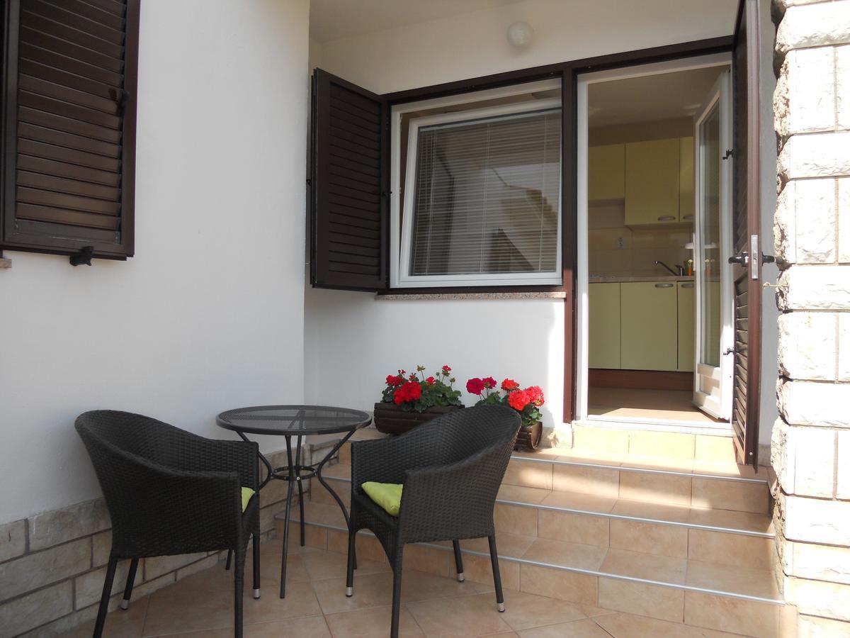 Apartments Mihalic I 巴斯卡 外观 照片